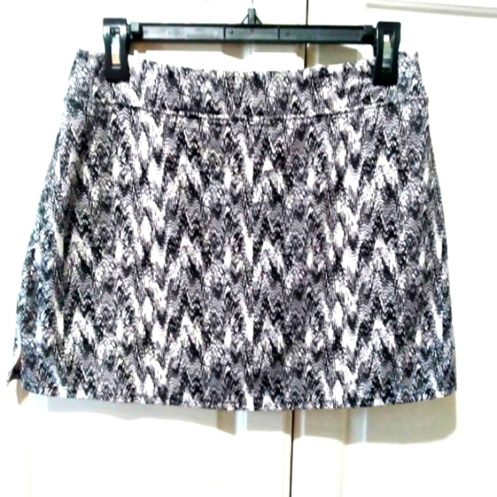 Tranquility by Colorado Clothing black and white Sports Skort Sz  S - Picture 2 of 6